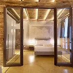 White Moon-Emme Loft